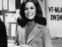 Mary Tyler Moore 2021 Legends April 1